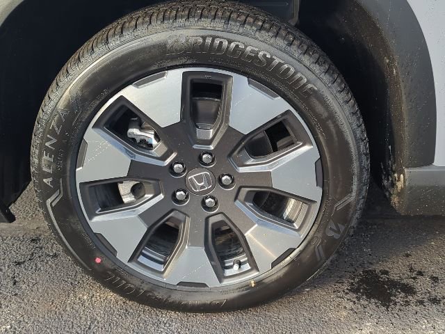 New 2026 Honda Pilot Touring image 3