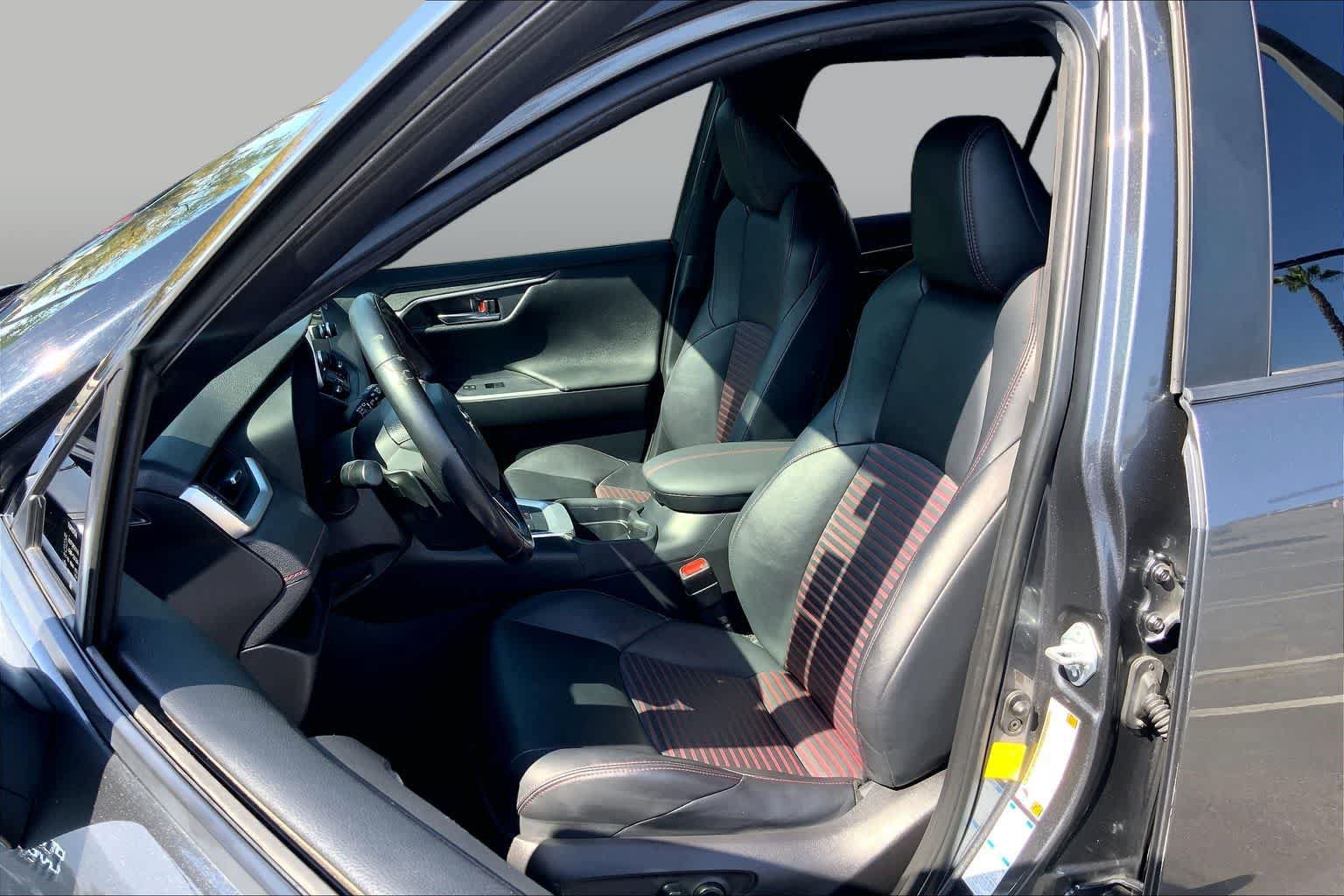 Used 2021 Toyota RAV4 XSE w/ Weather Package AWD/4WD image 7