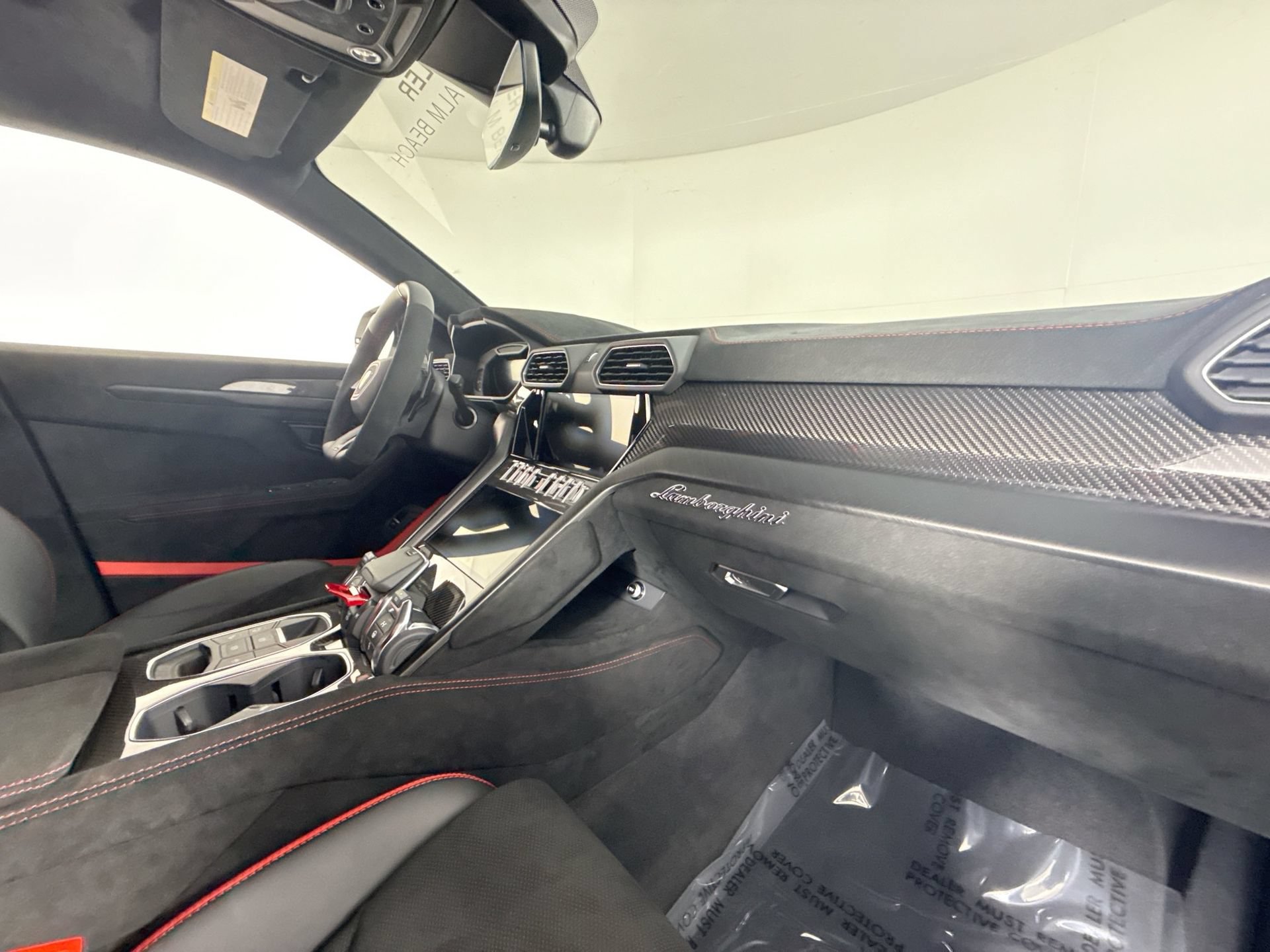 Used 2024 Lamborghini Urus Performante AWD/4WD image 26
