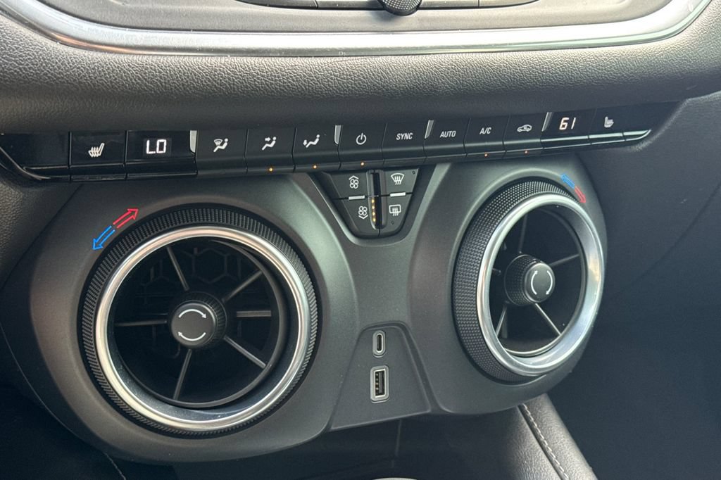 Used 2023 Chevrolet Blazer LT AWD/4WD image 20