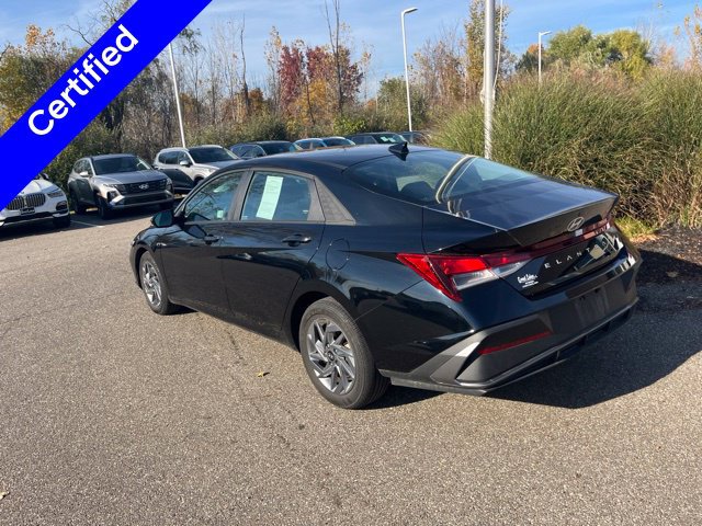 Used 2024 Hyundai Elantra SEL FWD image 4