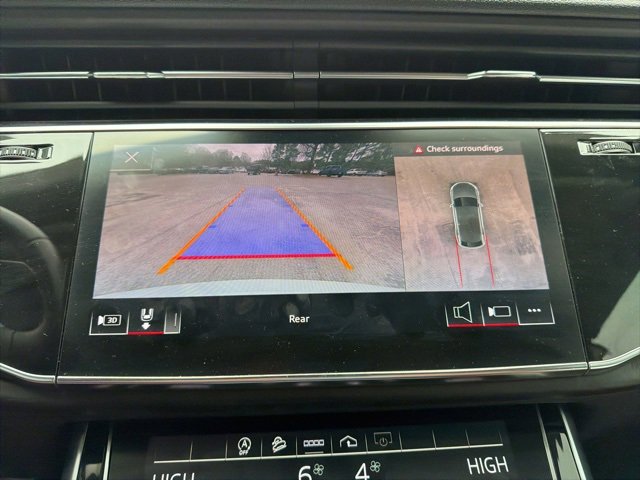 Used 2022 Audi Q8 Premium Plus image 16