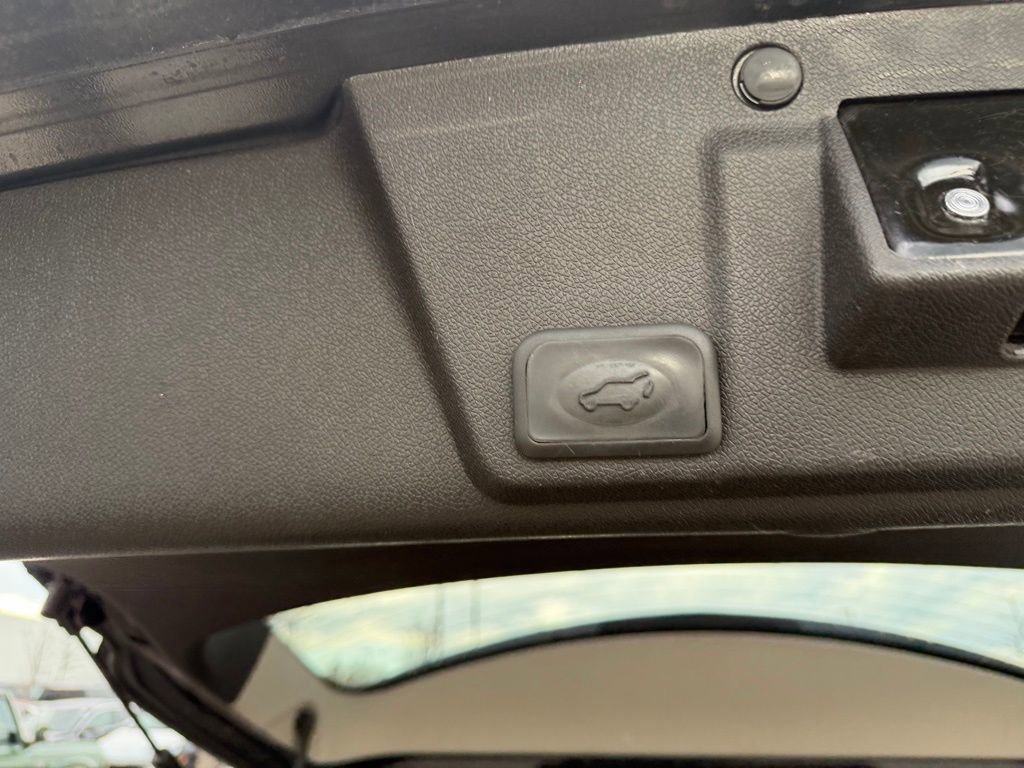 Used 2014 Chevrolet Traverse LT AWD/4WD image 5