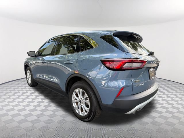Used 2024 Ford Escape Active w/ Cold Weather Package FWD image 7