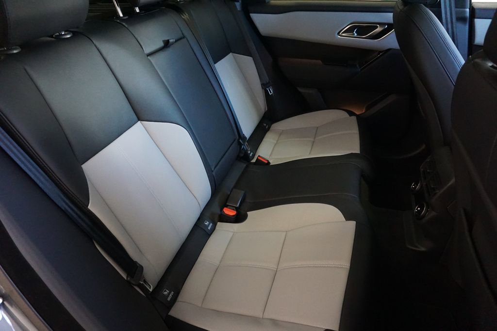 New 2026 Land Rover Range Rover Velar Dynamic SE image 27