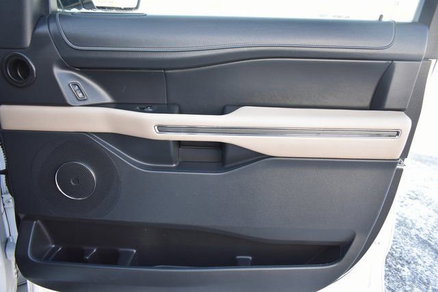 Used 2023 Ford Expedition Max XLT image 52