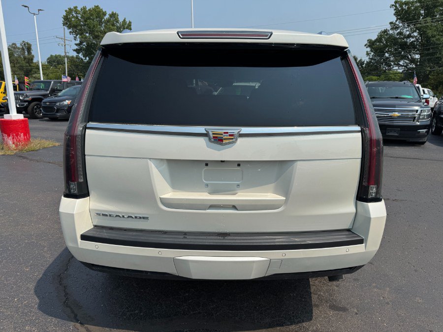 Used 2015 Cadillac Escalade Premium AWD/4WD image 4