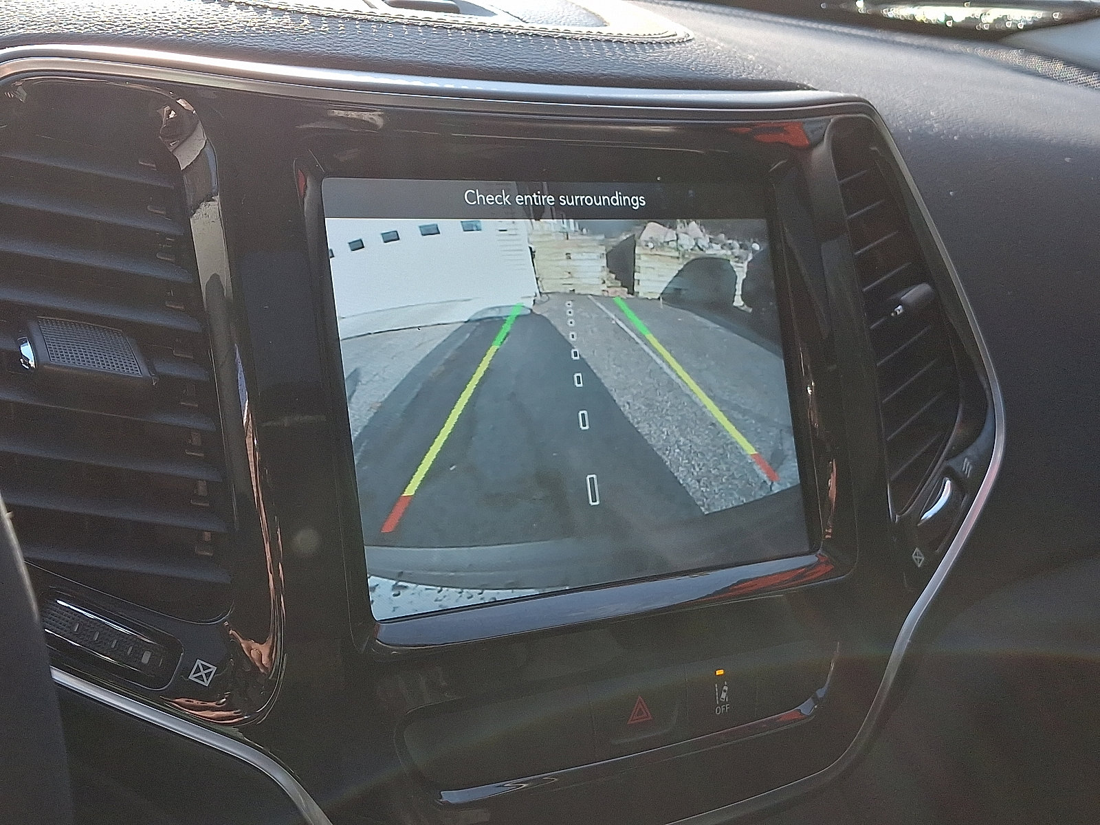 Certified 2022 Jeep Cherokee Limited image 19