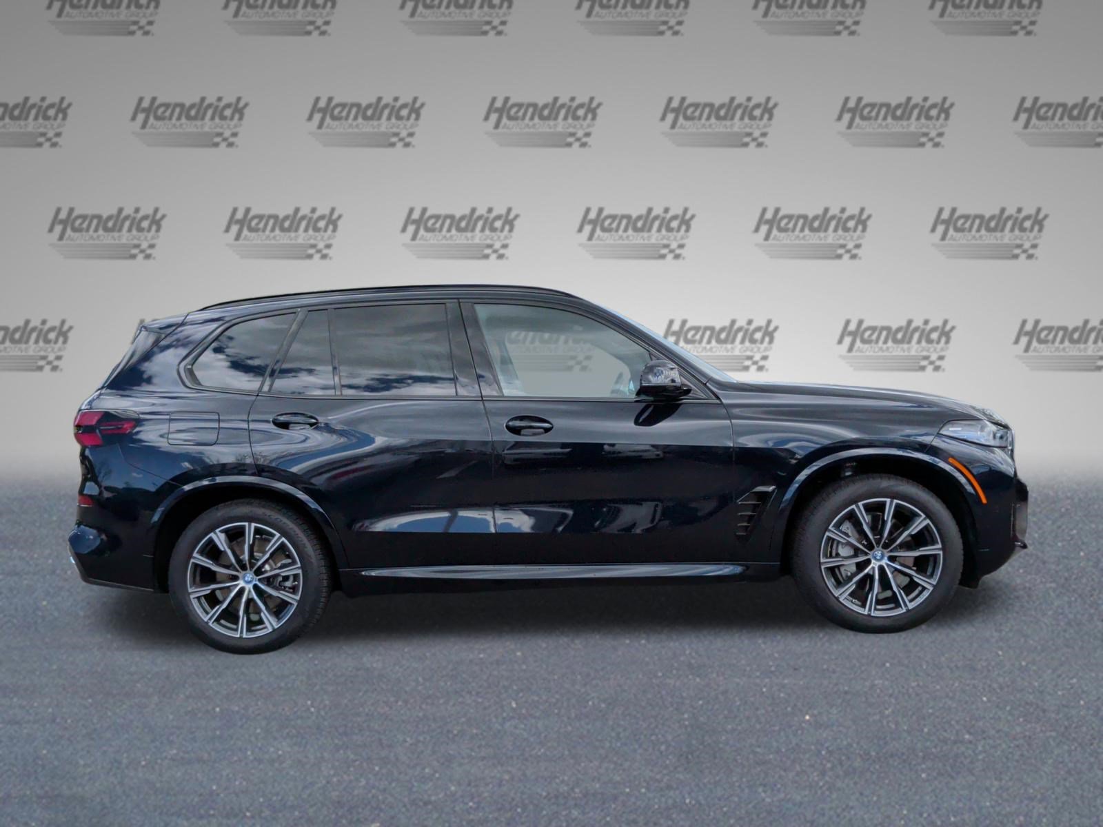Certified 2025 BMW X5 xDrive50e w/ M Sport Package image 6