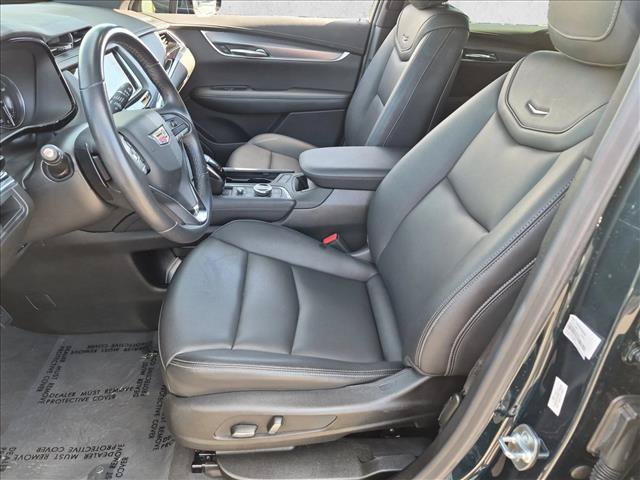 Used 2025 Cadillac XT6 Luxury FWD image 23