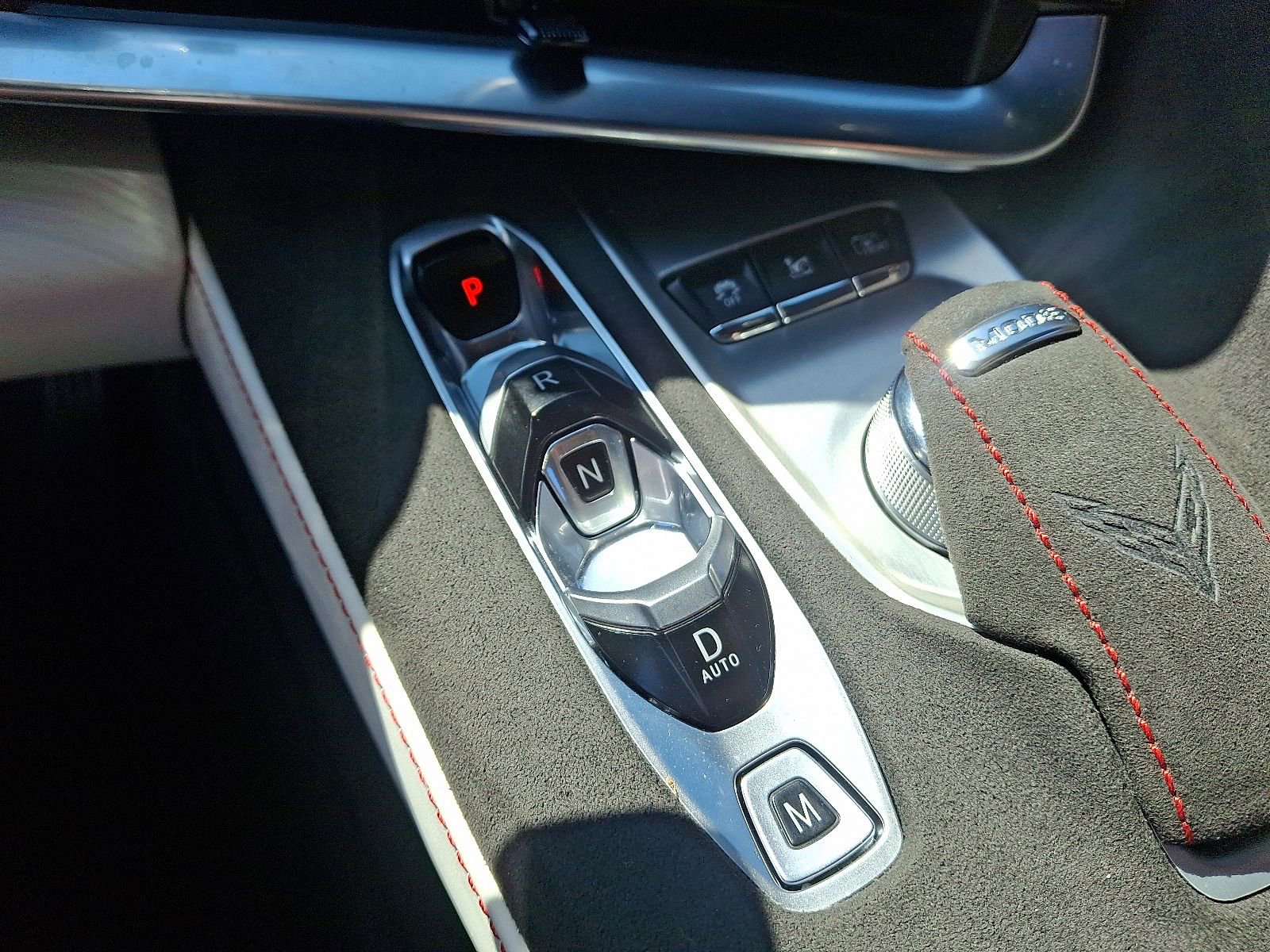 Used 2023 Chevrolet Corvette Stingray Premium Conv w/ Z51 Performance Package image 15