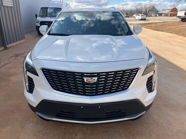 Used 2020 Cadillac XT4 Premium Luxury w/ Technology Package image 2