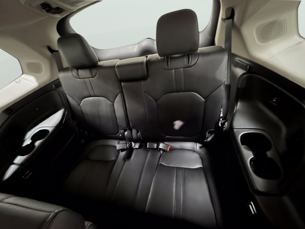 Certified 2026 Honda Pilot Touring image 24