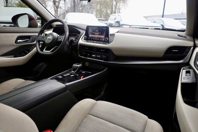 Used 2023 Nissan Rogue SL w/ SL Premium Package image 34