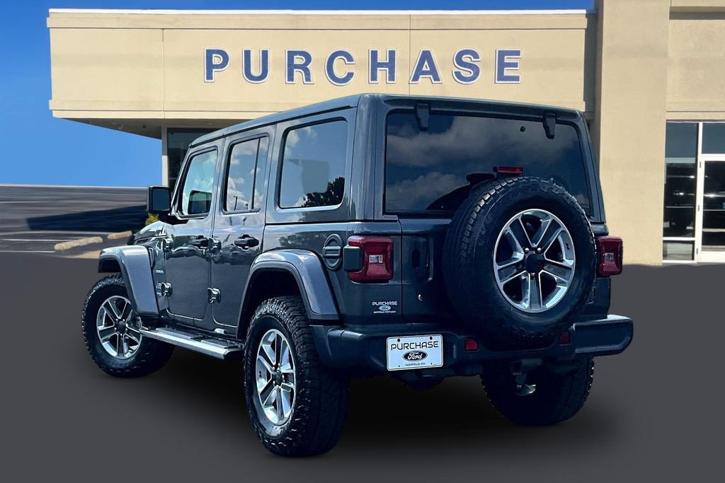 Used 2018 Jeep Wrangler Unlimited Sahara AWD/4WD image 4