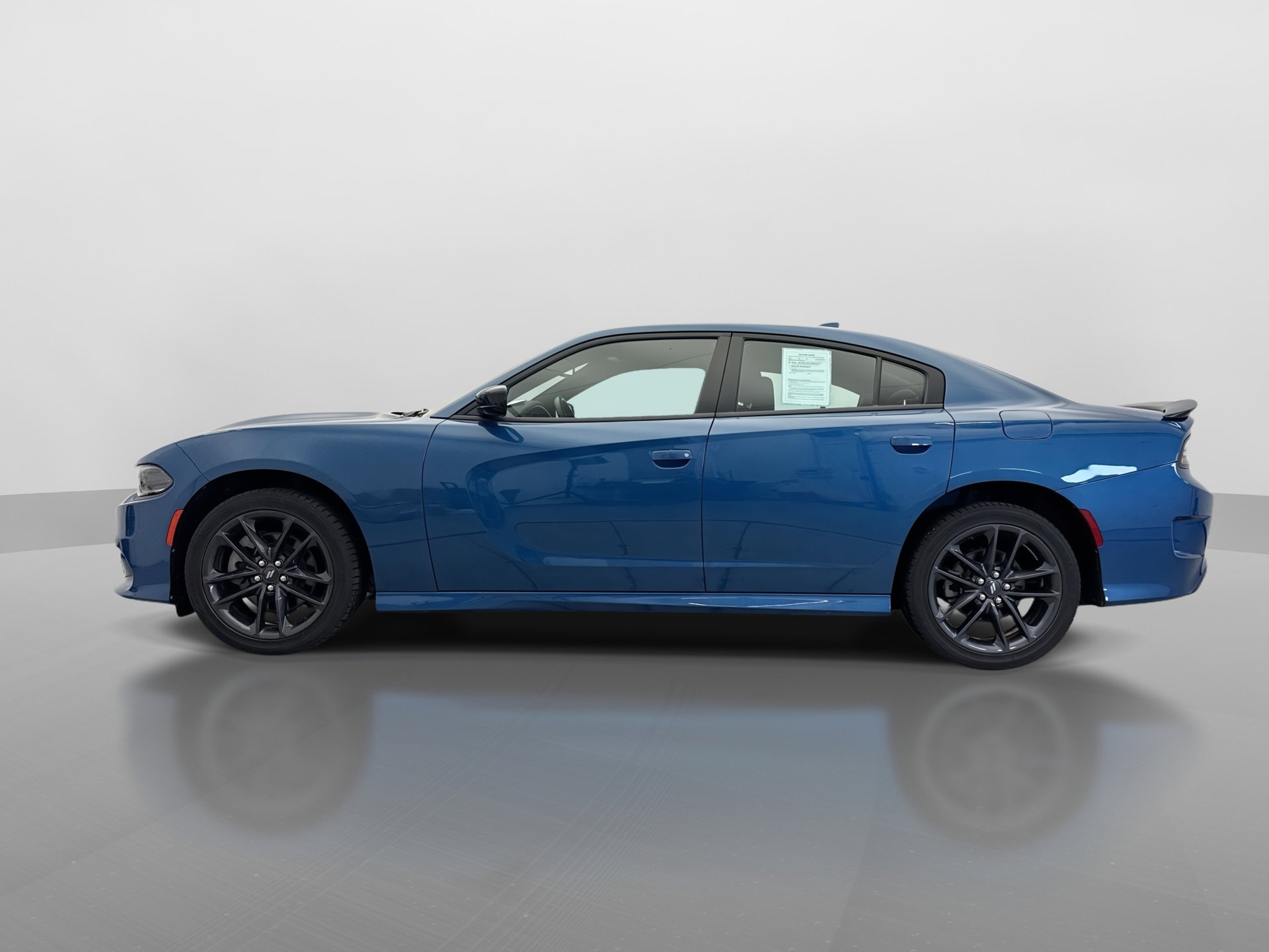 Used 2022 Dodge Charger GT w/ Blacktop Package AWD/4WD image 2