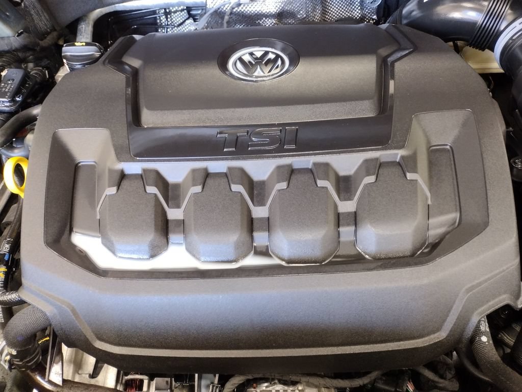 Used 2023 Volkswagen Tiguan SE AWD/4WD image 8