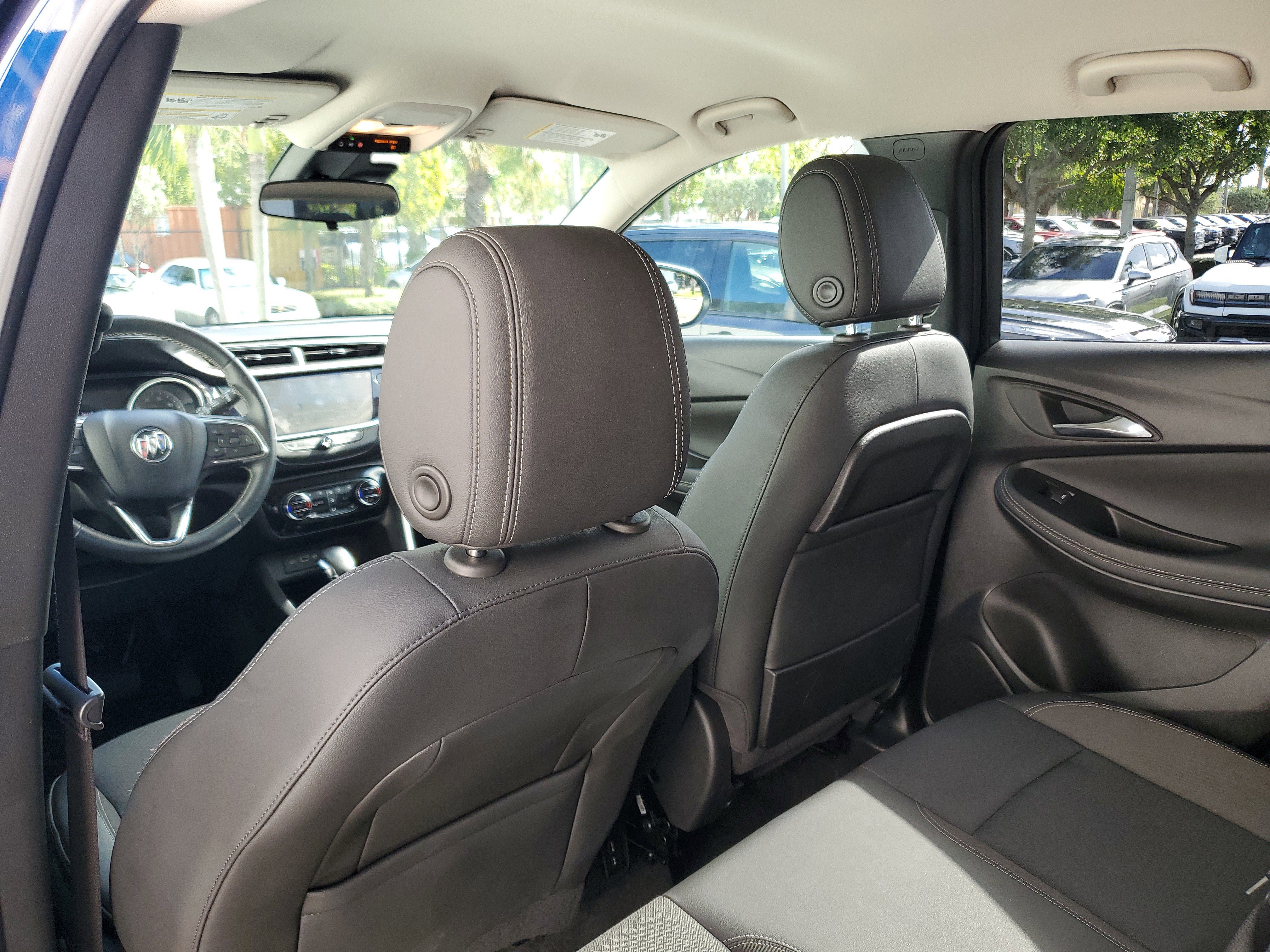 Used 2023 Buick Encore GX Select w/ Safety Package II image 12