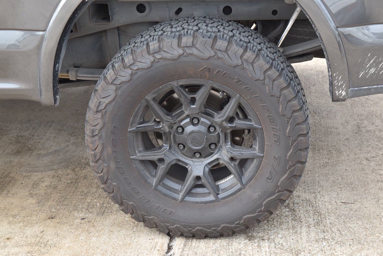 Used 2019 Ford F150 XLT w/ Equipment Group 302A Luxury AWD/4WD image 10