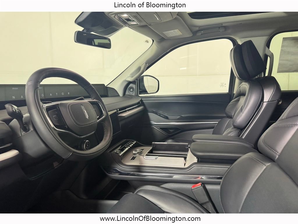 New 2026 Lincoln Navigator L Reserve AWD/4WD image 36
