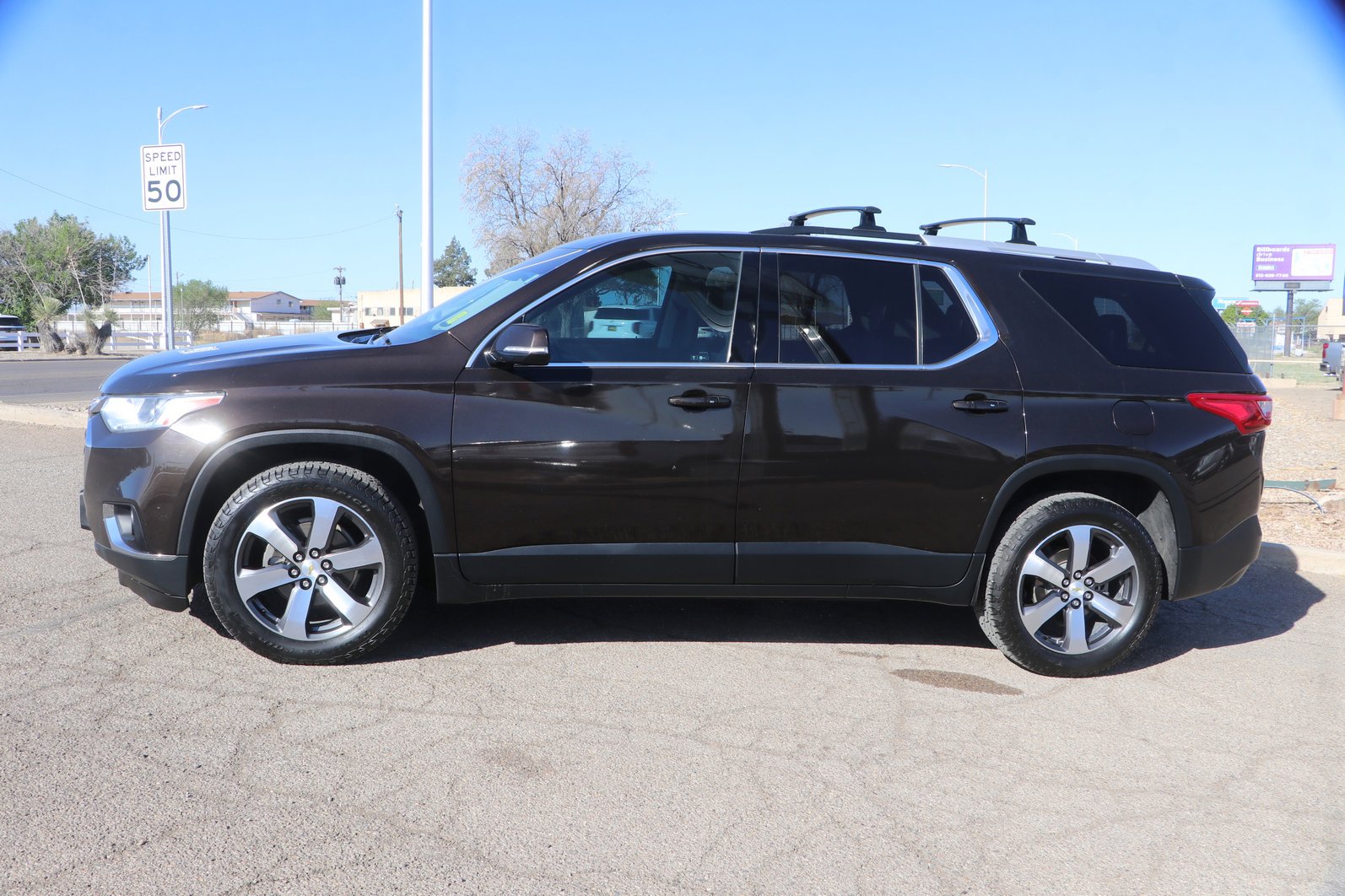 Used 2018 Chevrolet Traverse LT image 4