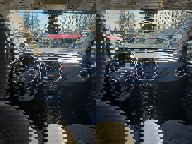 Used 2023 Chevrolet Equinox LT image 13