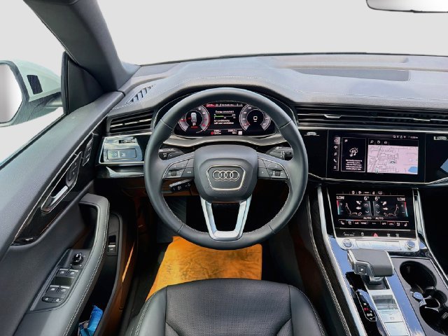 Used 2026 Audi Q8 Premium Plus AWD/4WD image 17