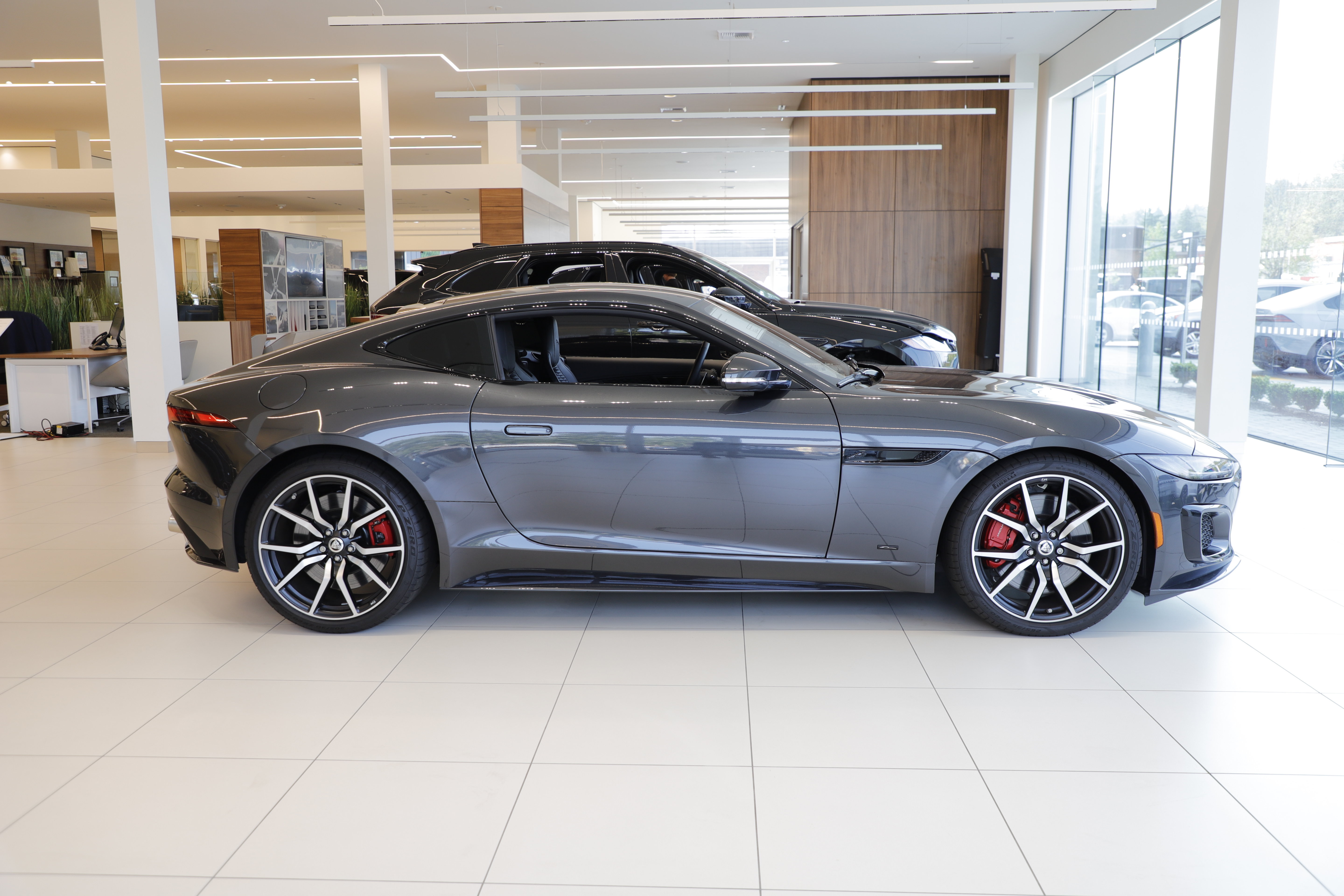New 2024 Jaguar F-TYPE R AWD/4WD image 4