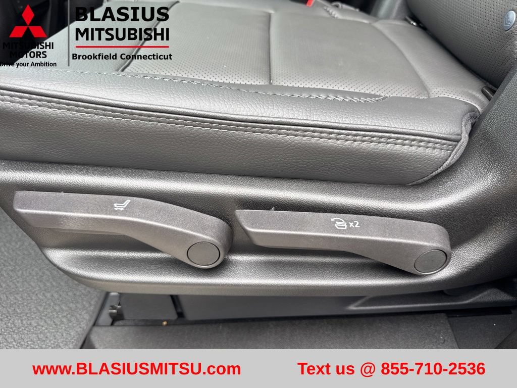 Used 2026 GMC Yukon Denali w/ Sun & Power Step Package AWD/4WD image 45