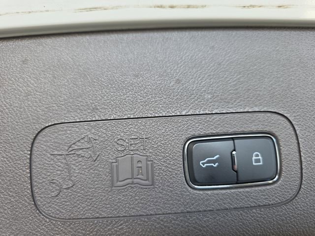 Used 2023 Lincoln Aviator Reserve w/ Equipment Group 201A AWD/4WD image 14