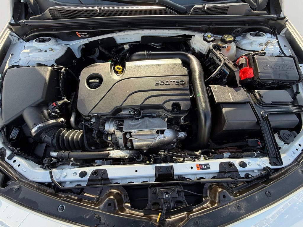 Used 2024 Chevrolet Malibu LT image 9