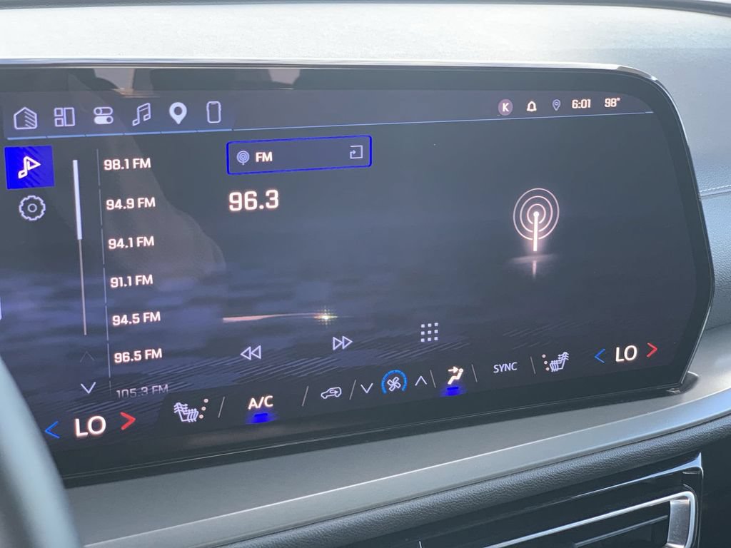 Certified 2026 Chevrolet Traverse LT FWD image 10