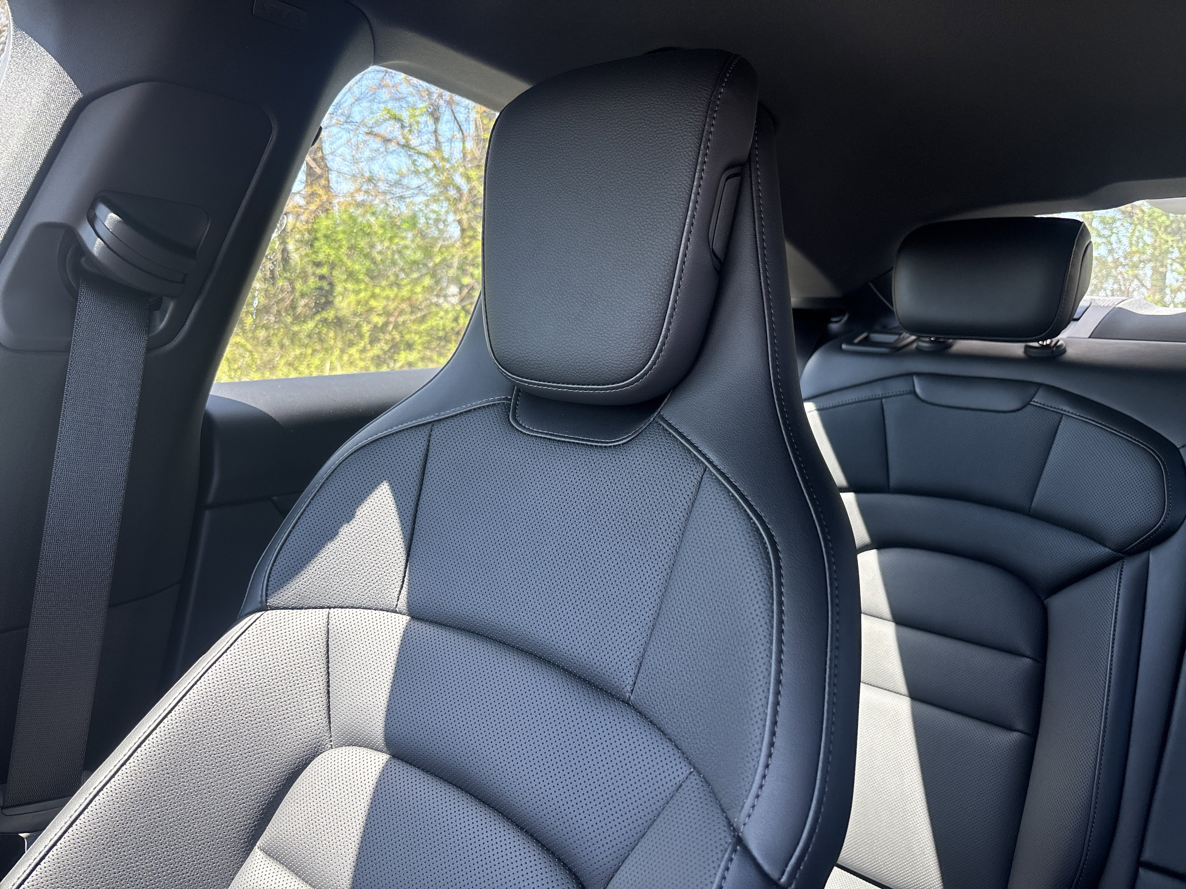 New 2025 Porsche Taycan image 29
