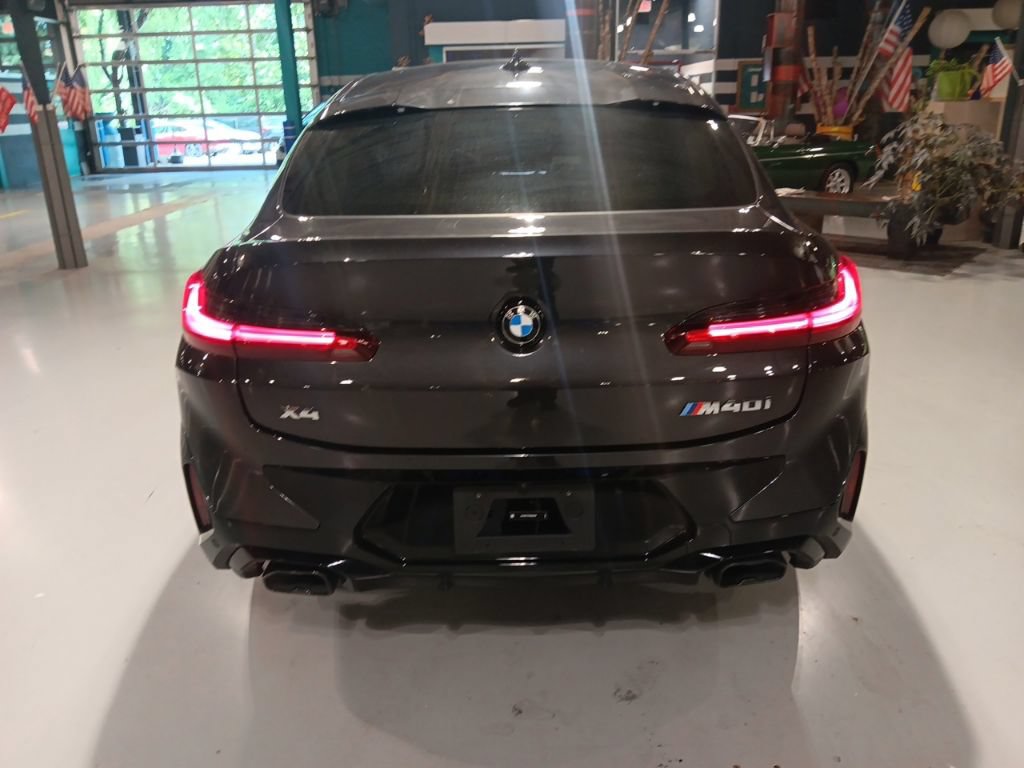 Used 2025 BMW X4 M40i AWD/4WD image 11