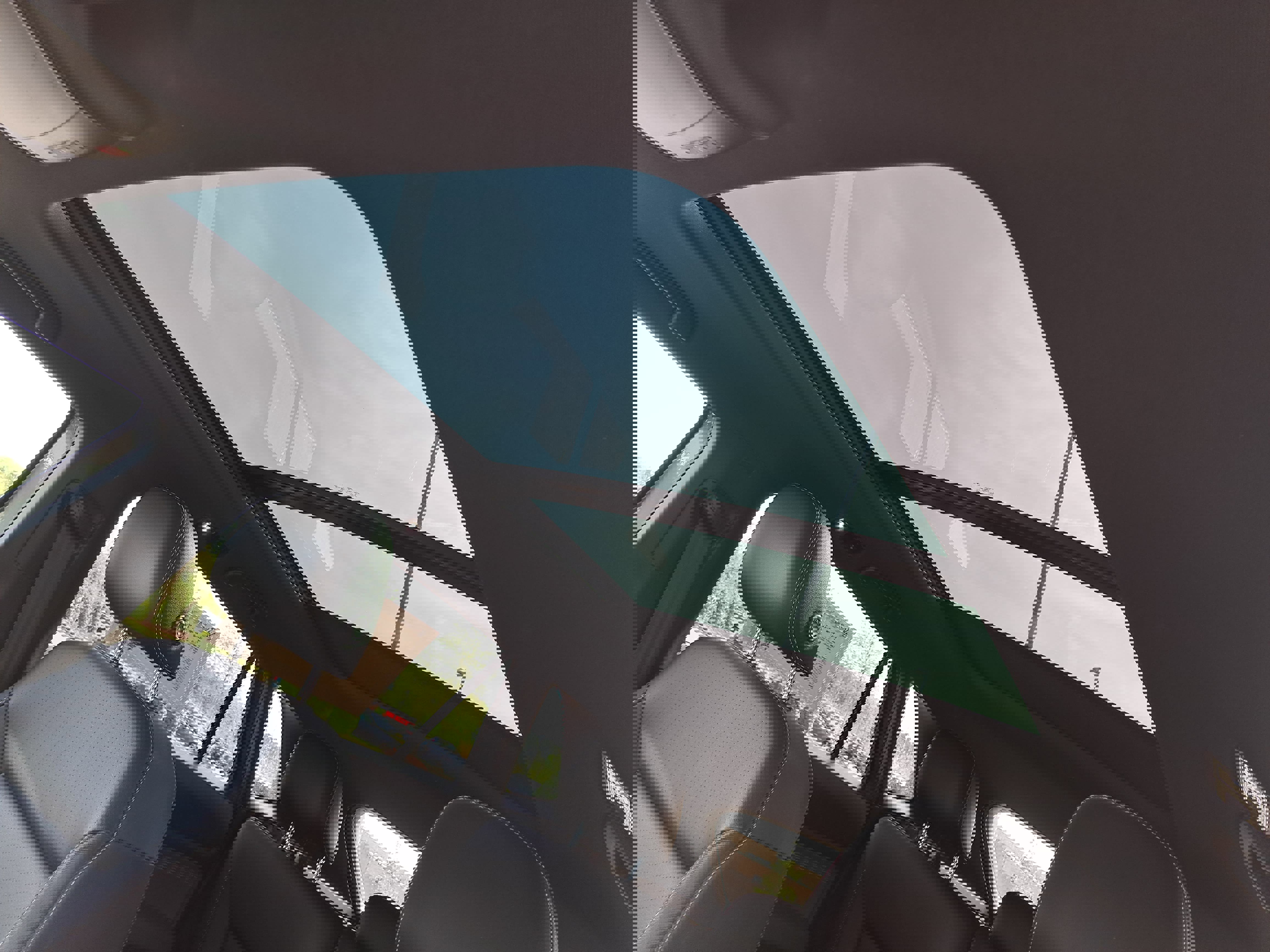 Certified 2023 Volkswagen Atlas Cross Sport SE w/ Panoramic Sunroof Package image 28