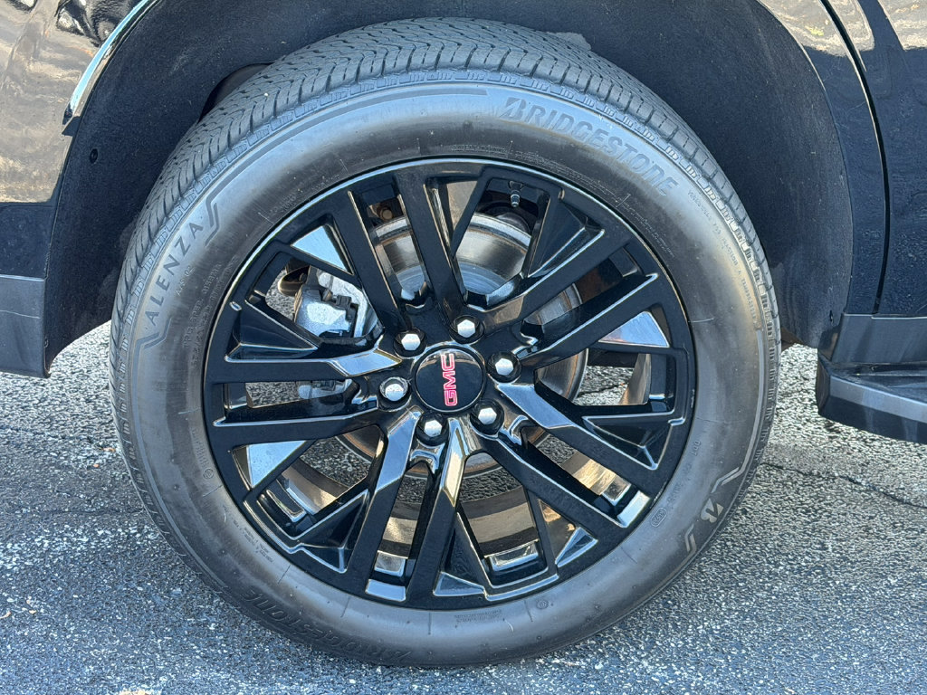 Certified 2023 GMC Yukon Denali AWD/4WD image 13