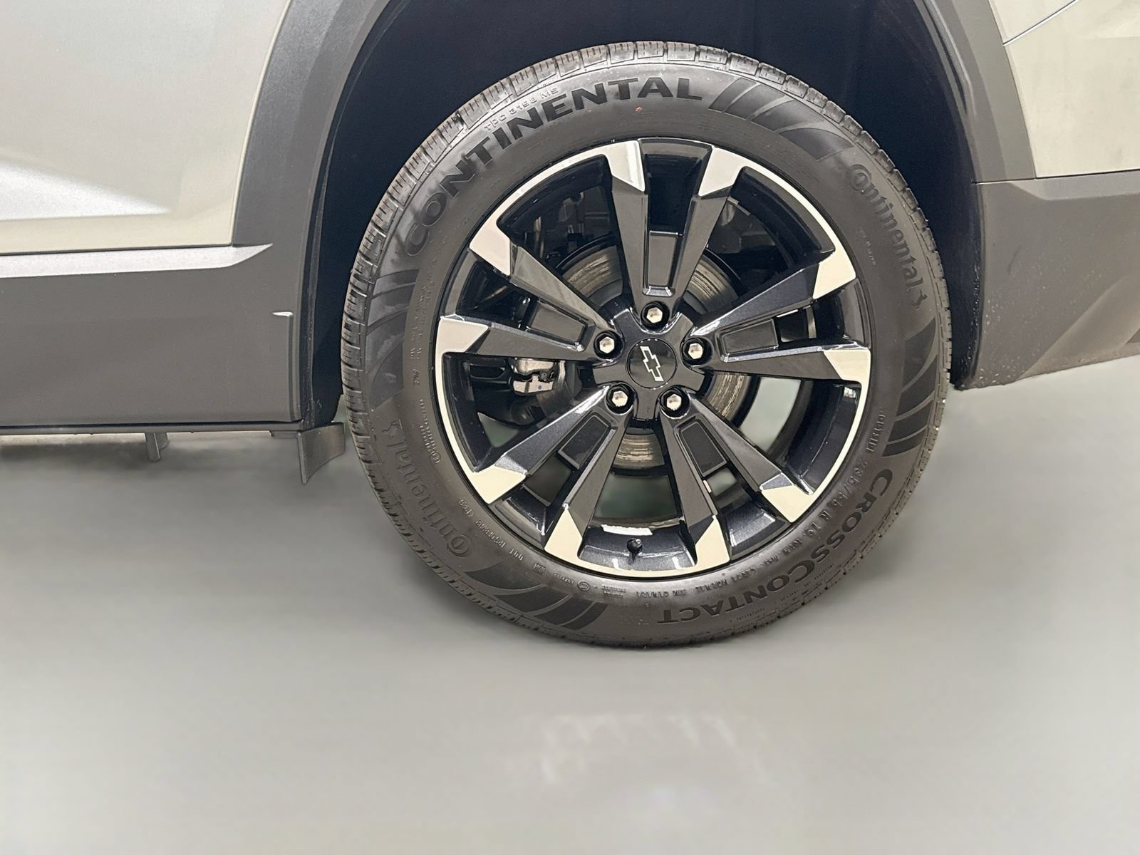 New 2026 Chevrolet Equinox RS w/ Convenience Package III AWD/4WD image 35