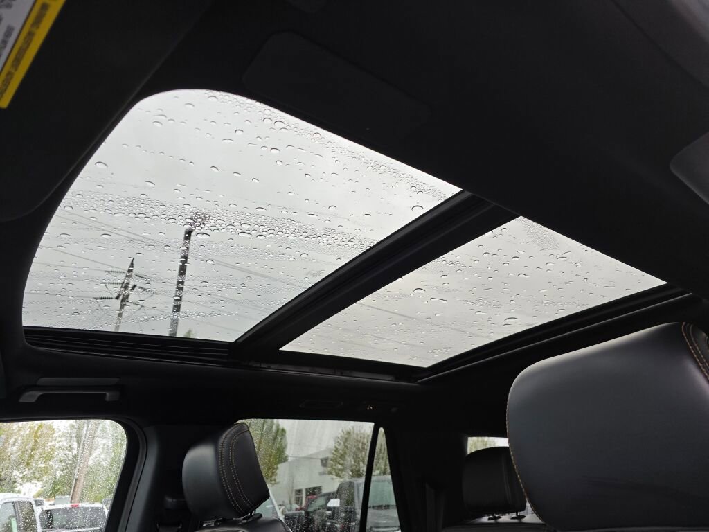 Used 2023 Ford Expedition Max Platinum AWD/4WD image 18