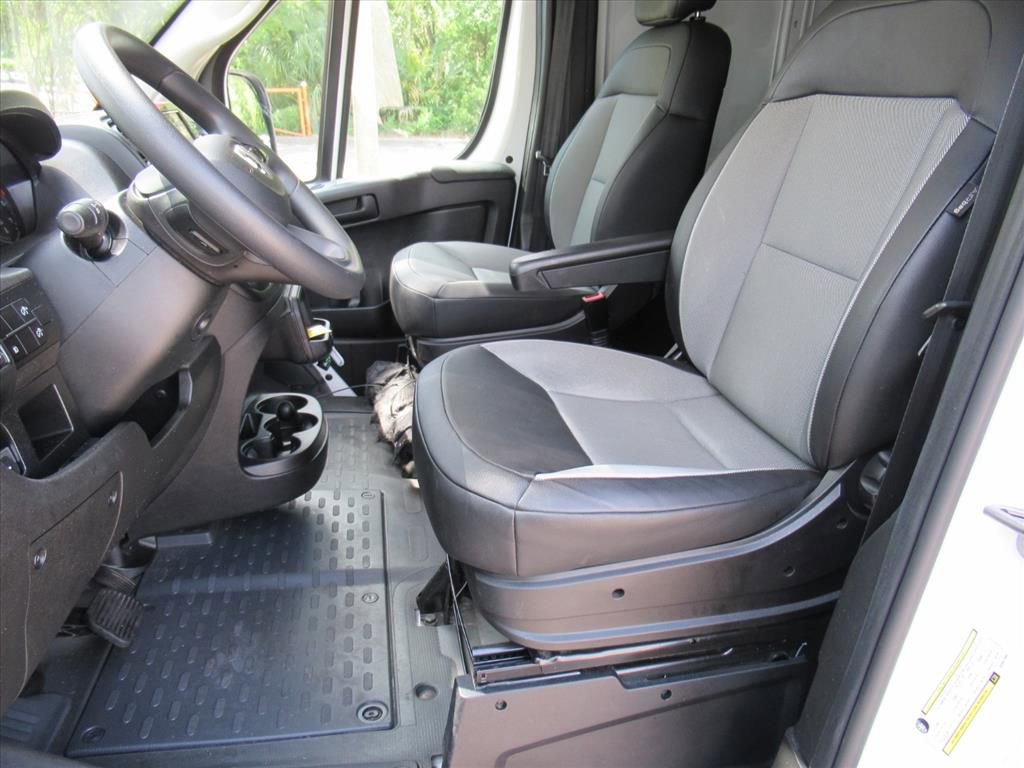 Used 2025 RAM ProMaster 2500 w/ Convenience Group FWD image 21