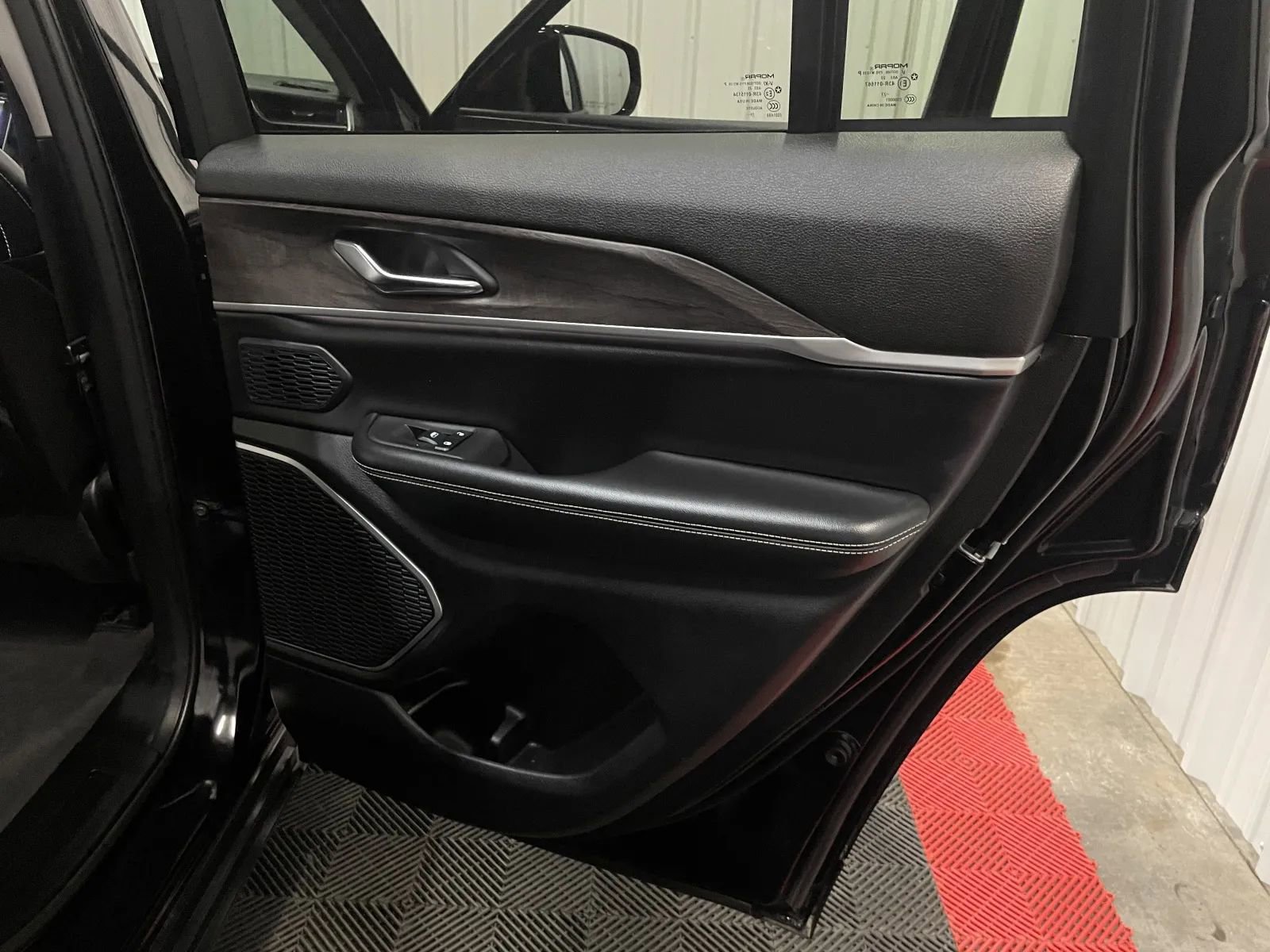 Used 2024 Jeep Grand Cherokee Limited 4xe image 44