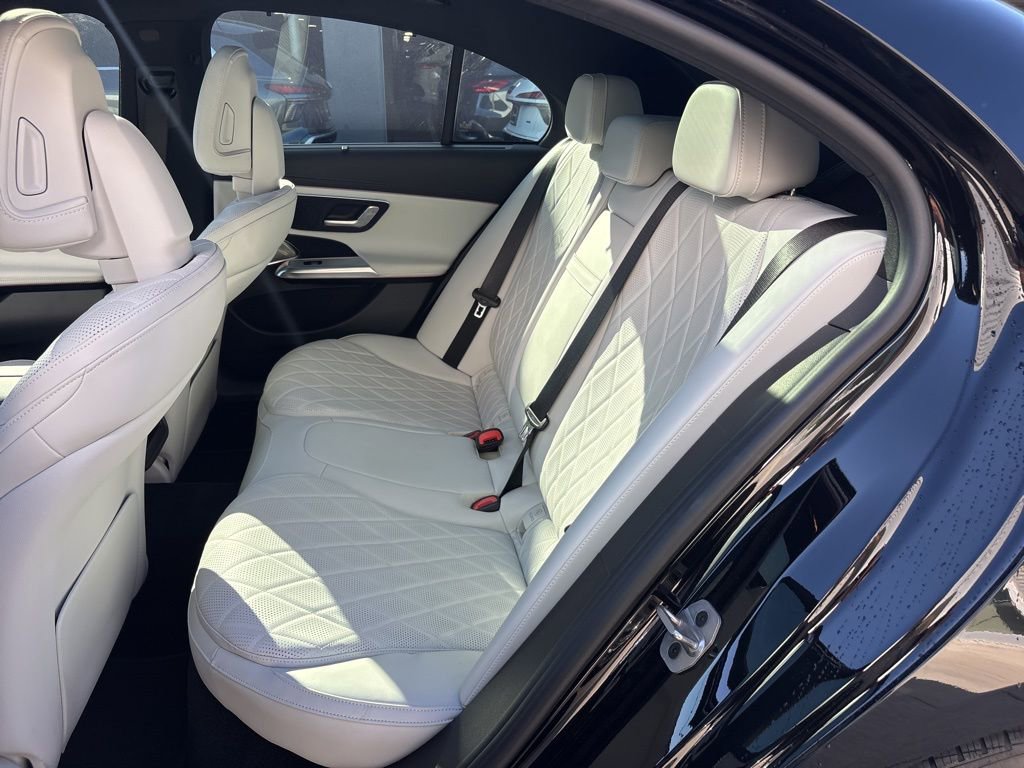 Used 2025 Mercedes-Benz E 450 4MATIC Sedan image 14