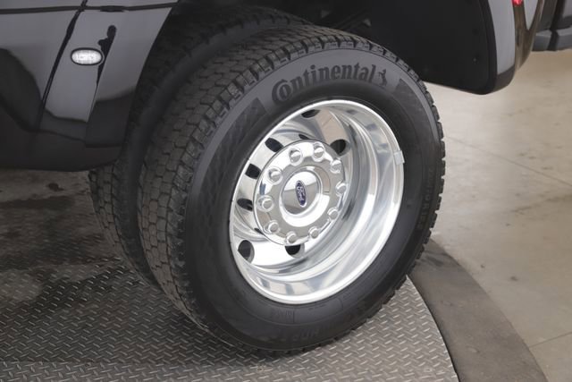 Used 2026 Ford F450 Platinum w/ Platinum Plus Package image 13