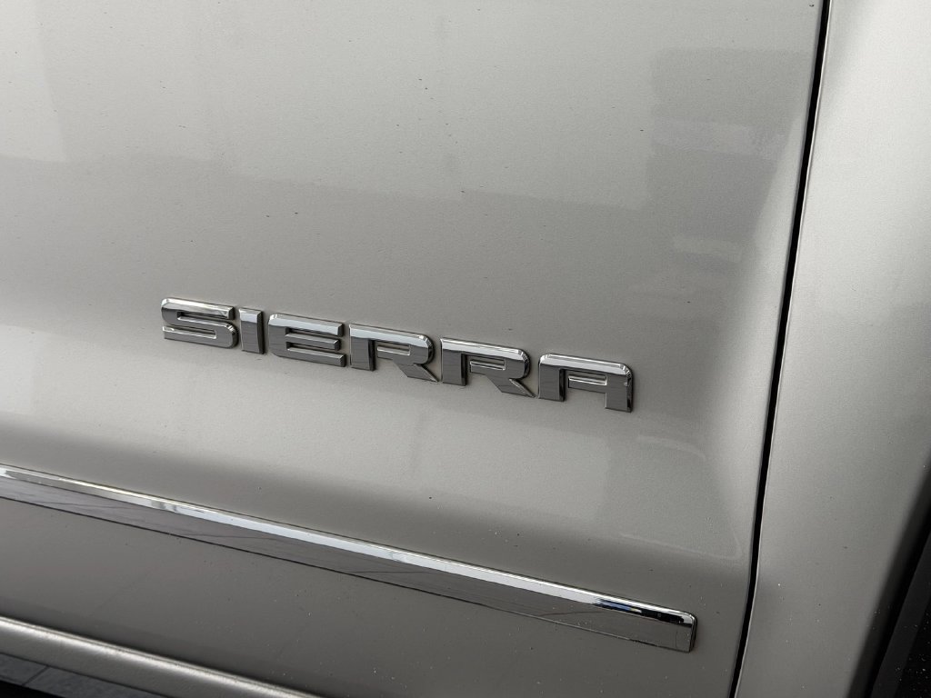 Used 2018 GMC Sierra 1500 SLT AWD/4WD image 10