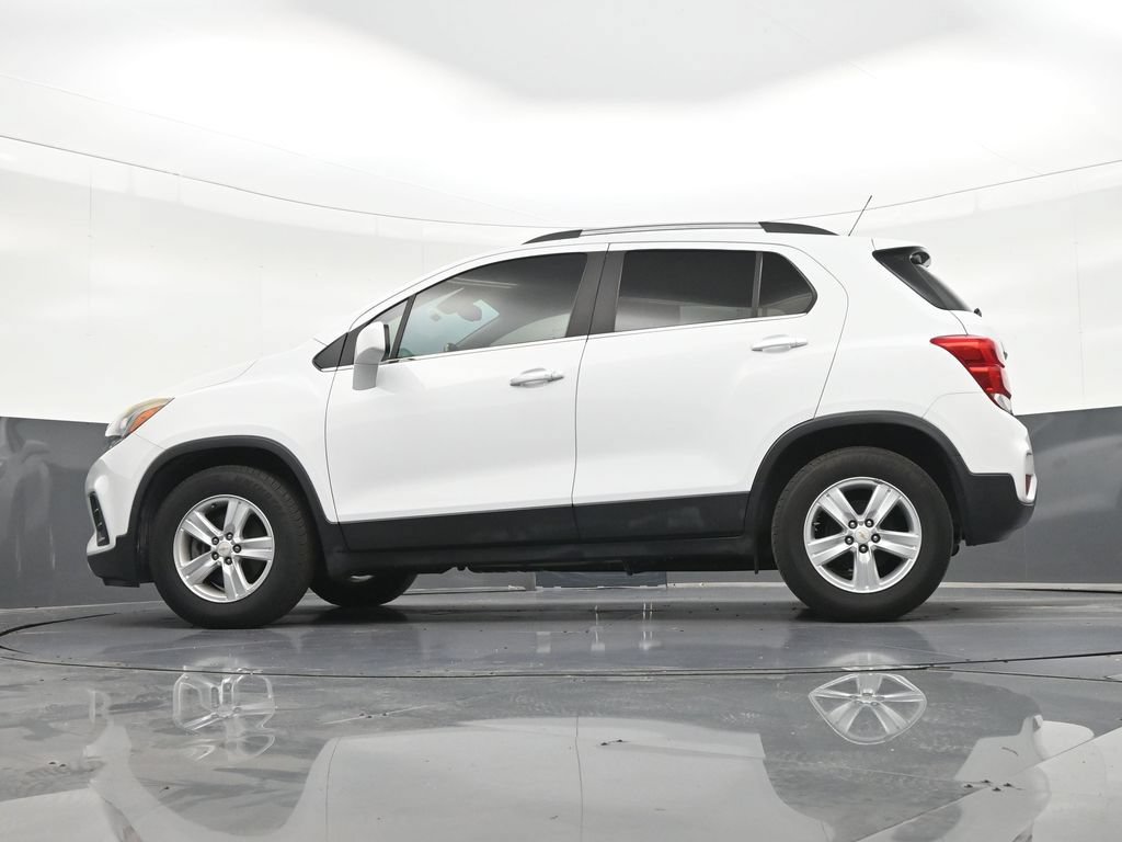 Used 2020 Chevrolet Trax LT w/ LT Convenience Package FWD image 24