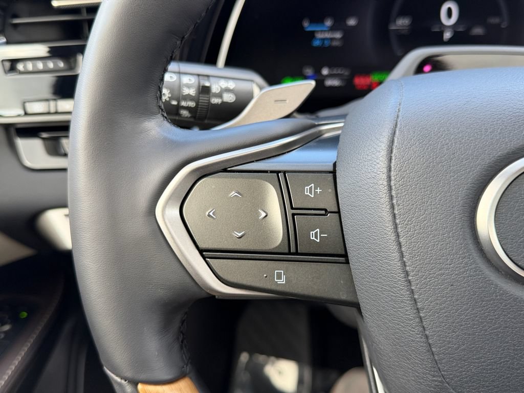 Certified 2025 Lexus RX 450h AWD w/ Convenience Package image 19