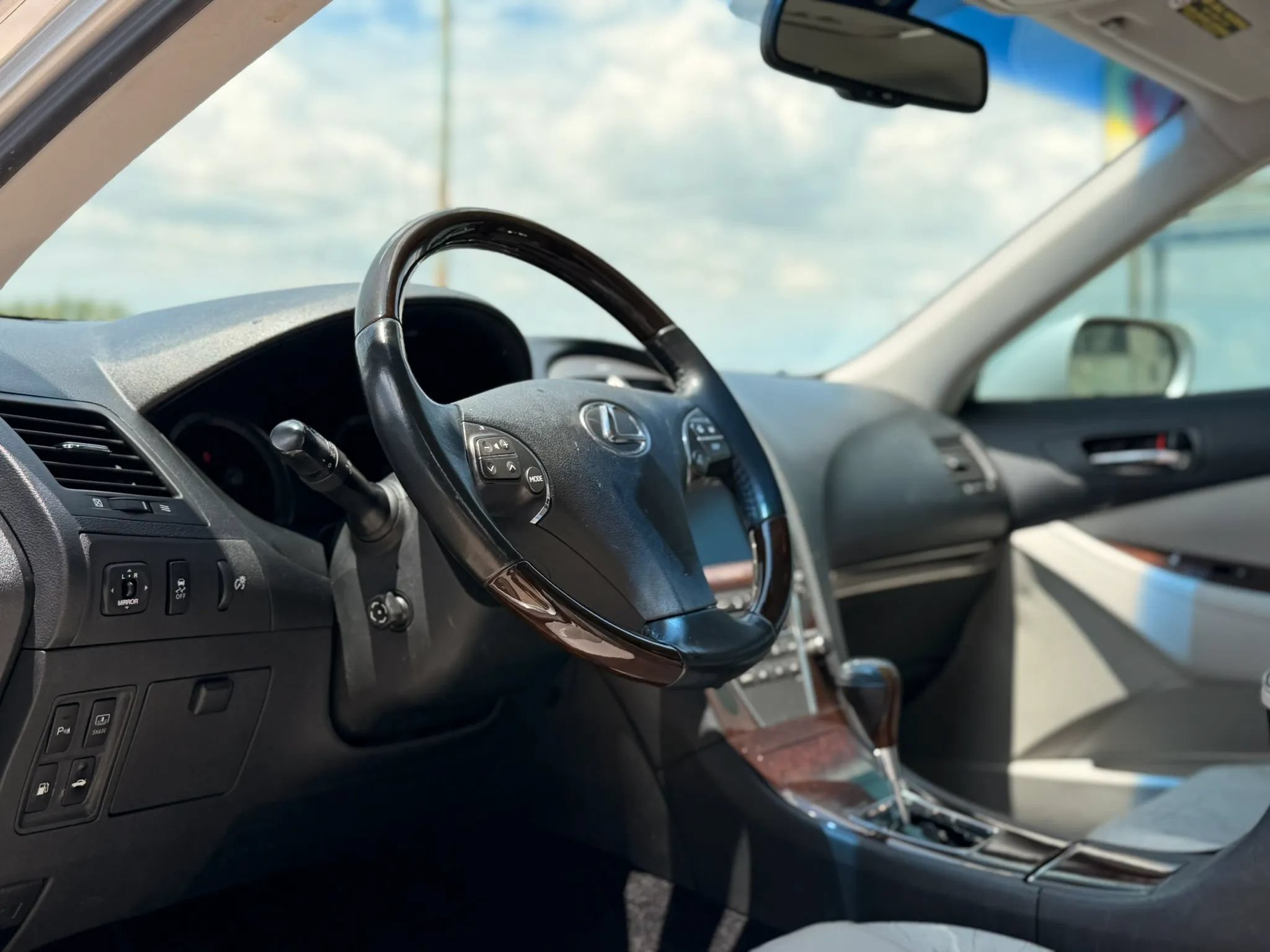 Used 2011 Lexus ES 350 FWD image 21