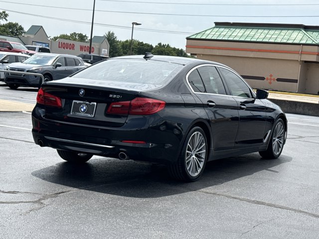 Used 2018 BMW 530i RWD image 3