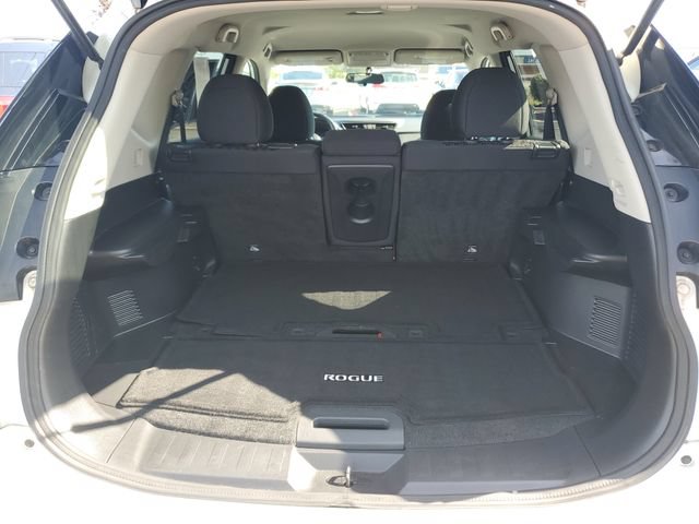 Used 2017 Nissan Rogue SV w/ Midnight Edition AWD/4WD image 9