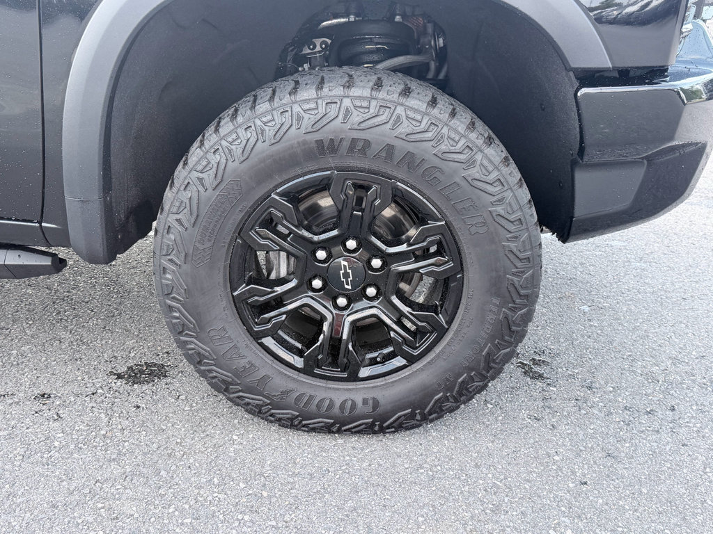 Used 2024 Chevrolet Silverado 1500 ZR2 AWD/4WD image 37