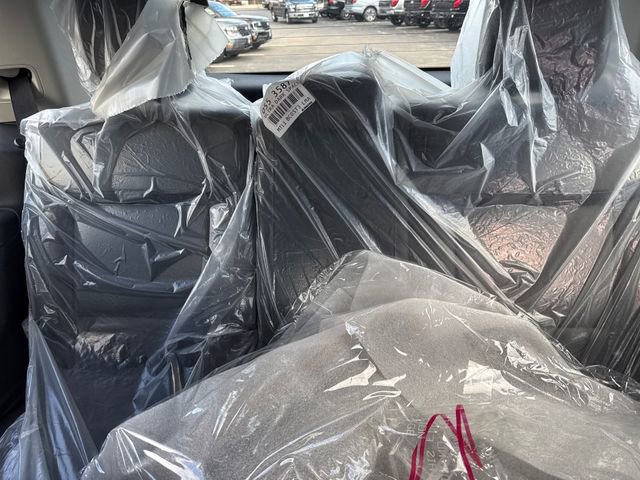 New 2026 Ford Expedition Active image 27